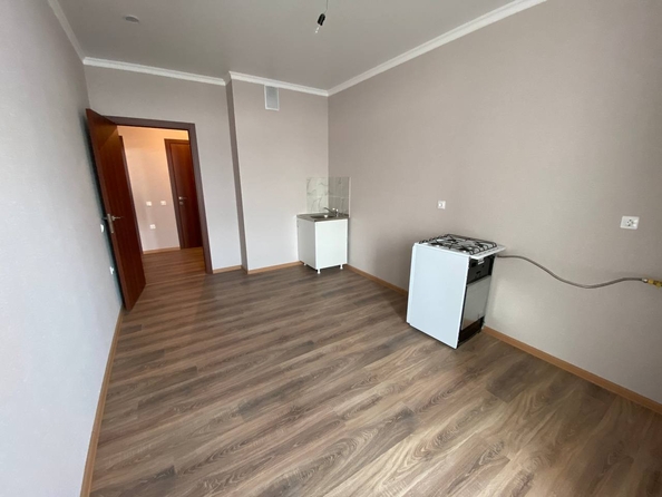 
   Продам 1-комнатную, 50 м², Берберовская ул, 32

. Фото 20.