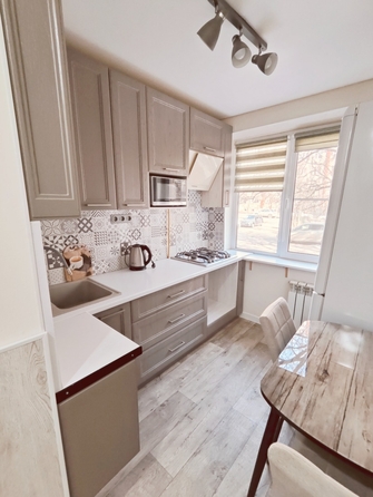 
   Продам 1-комнатную, 29.4 м², Еременко ул, 58

. Фото 1.