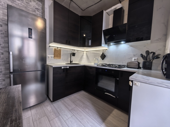 
   Продам 3-комнатную, 58 м², Городовикова ул, 34

. Фото 1.
