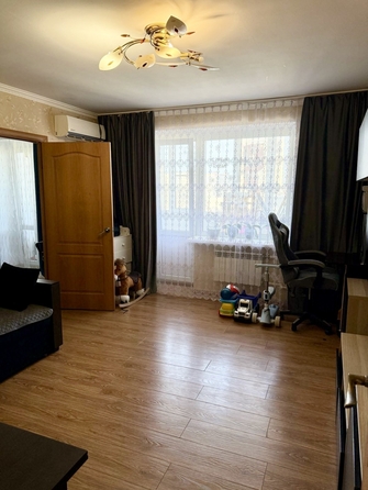 
   Продам 3-комнатную, 55 м², 40-летия Победы пр-кт, 308

. Фото 1.