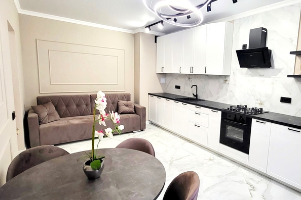 
   Продам 3-комнатную, 64 м², Берберовская ул, 22

. Фото 2.