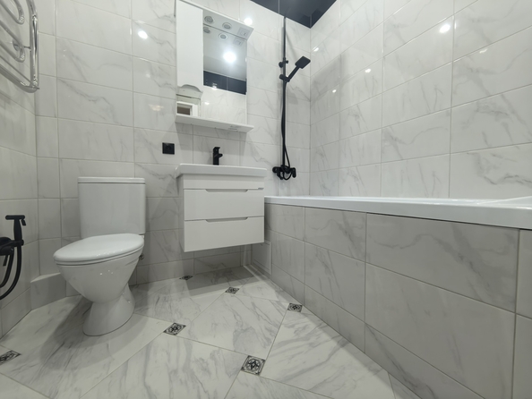 
   Продам 1-комнатную, 37.9 м², Берберовская ул, 32

. Фото 5.