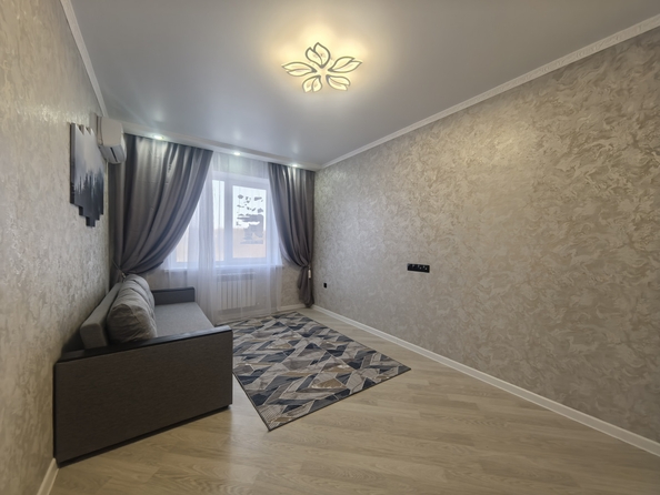 
   Продам 1-комнатную, 37.9 м², Берберовская ул, 32

. Фото 13.