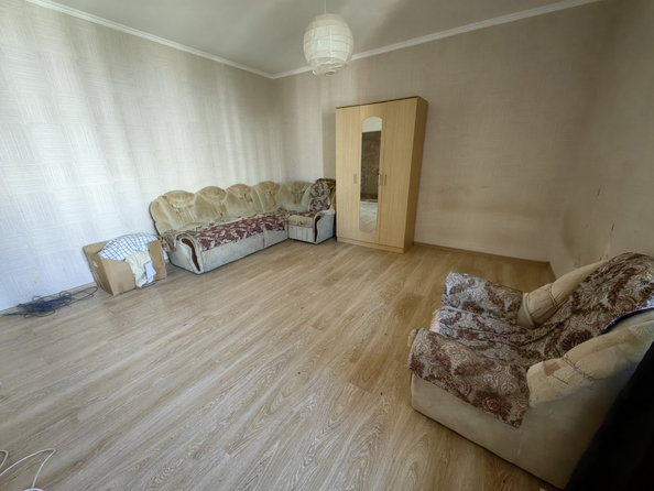 
   Продам 1-комнатную, 42 м², Травяная ул, 20

. Фото 1.