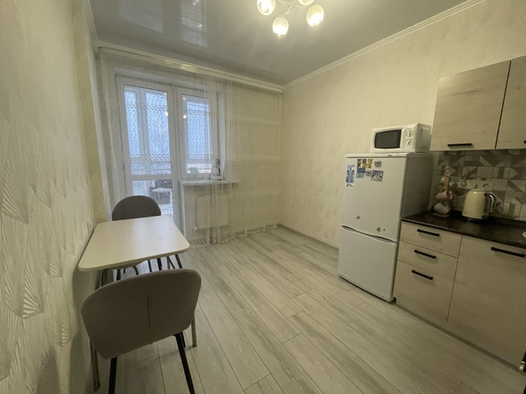 
   Продам 1-комнатную, 44 м², Шеболдаева ул, 95с

. Фото 10.