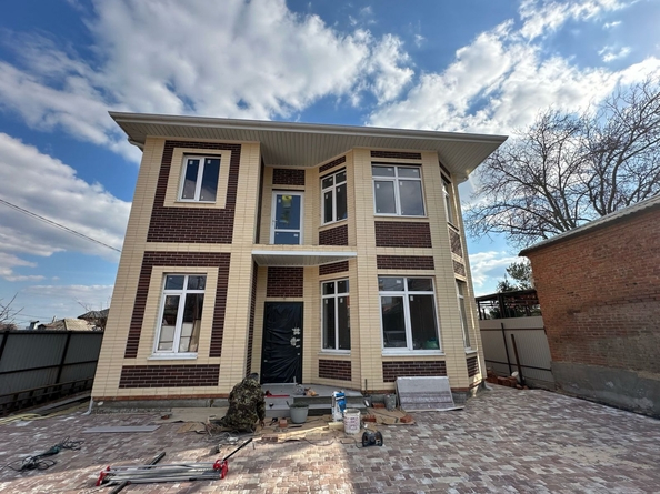 
   Продам дом, 190 м², Ростов-на-Дону

. Фото 1.