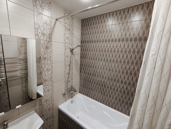 
   Продам 2-комнатную, 56 м², Еременко ул, 94

. Фото 9.