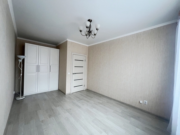 
   Продам 1-комнатную, 33 м², Ткачева ул, 20

. Фото 3.