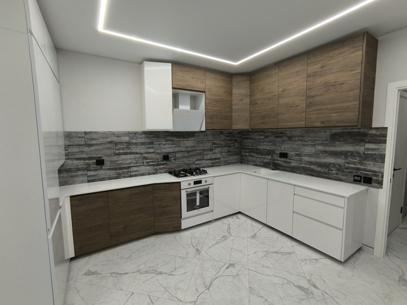 
   Продам 1-комнатную, 46 м², Левобережная ул, 6

. Фото 10.