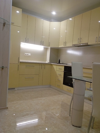 
   Продам 2-комнатную, 49 м², Космонавтов пр-кт, 35/20

. Фото 1.