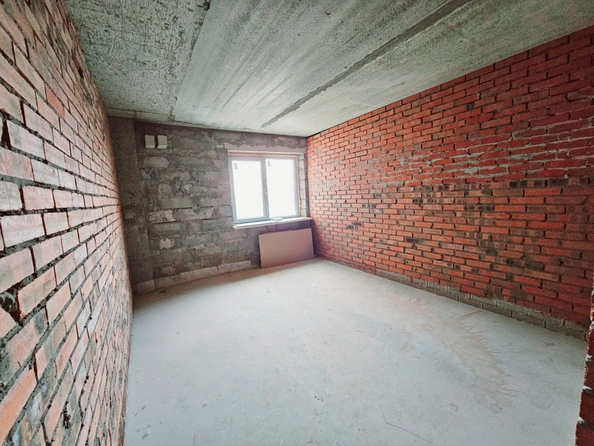 
   Продам 3-комнатную, 82.5 м², Нансена ул, 93с1

. Фото 2.