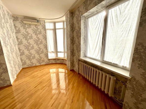 
   Продам 3-комнатную, 130 м², Пушкинская ул, 138

. Фото 15.