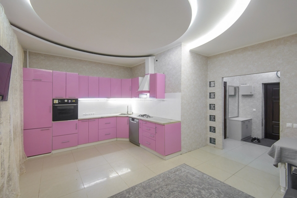 
   Продам 3-комнатную, 74 м², Вятская ул, 75/2

. Фото 1.