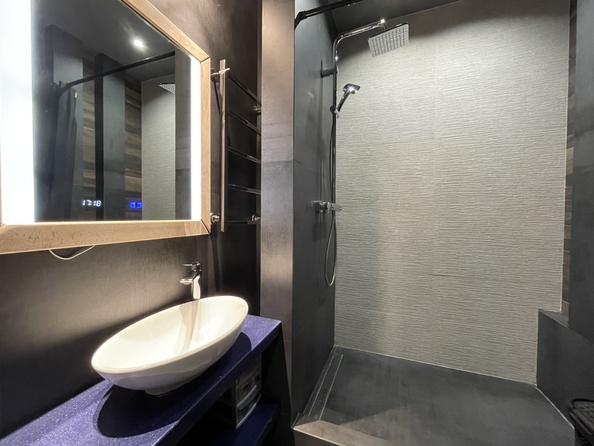 
   Продам 2-комнатную, 65 м², Батуринская ул, 165/13

. Фото 17.