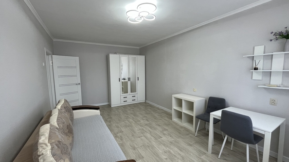 
   Продам 1-комнатную, 38 м², 339-й Стрелковой Дивизии ул, 17

. Фото 6.