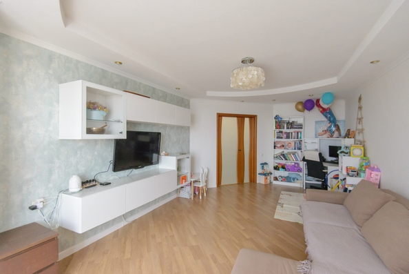 
   Продам 2-комнатную, 76 м², 40-летия Победы пр-кт, 85

. Фото 9.