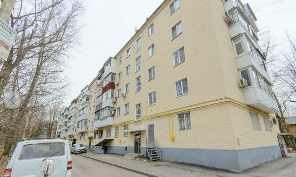 
   Продам 2-комнатную, 42 м², 40-летия Победы пр-кт, 13/3

. Фото 1.