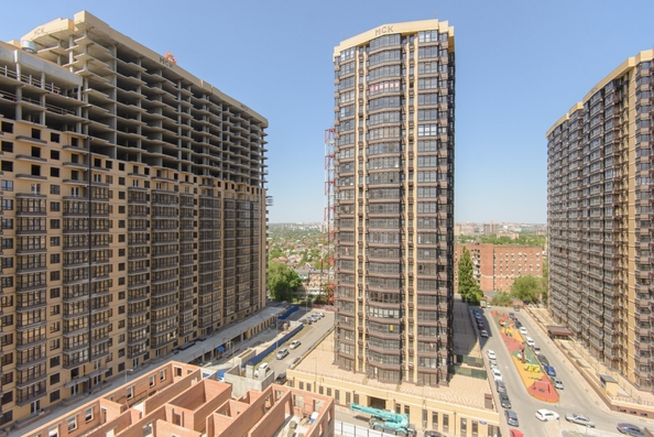 
   Продам 2-комнатную, 54 м², Ларина ул, 45

. Фото 1.