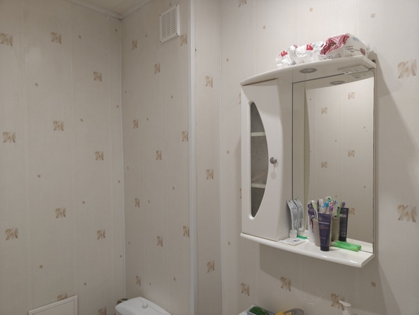 
   Продам 3-комнатную, 67.5 м², Половинко ул, 280

. Фото 2.