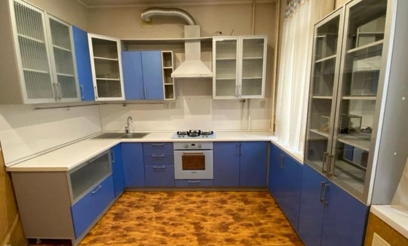 
   Продам 2-комнатную, 91.8 м², Жмайлова ул, 27

. Фото 1.