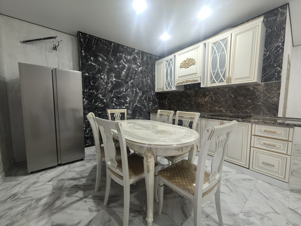 
   Продам 1-комнатную, 52 м², Береговая ул, 73

. Фото 2.