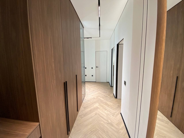 
   Продам 2-комнатную, 63 м², Берберовская ул, 9

. Фото 1.