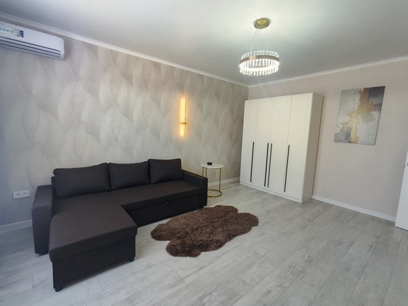 
   Продам 1-комнатную, 40 м², Ткачева ул, 42

. Фото 7.