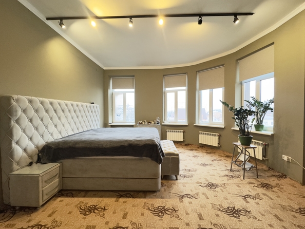 
   Продам 3-комнатную, 83.8 м², 20-я улица ул, 13

. Фото 1.