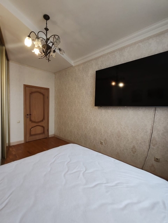 
   Продам 3-комнатную, 82 м², Ульяновская ул, 44/10

. Фото 2.