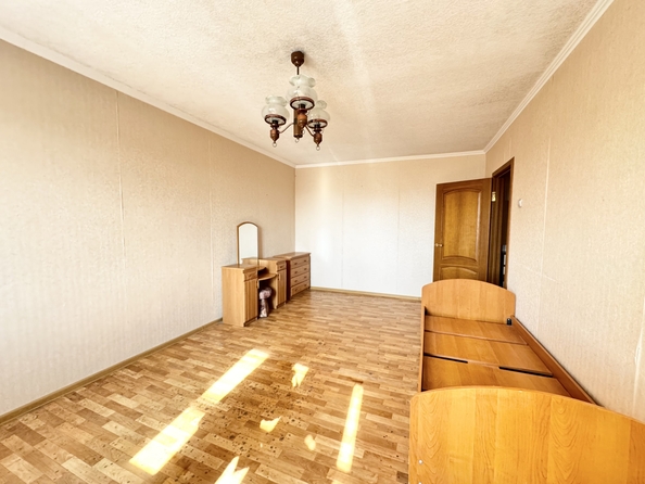 
   Продам 2-комнатную, 52.4 м², Платова ул, 64

. Фото 3.