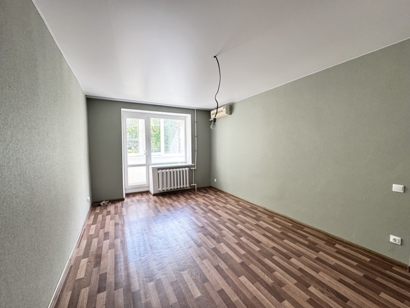 
   Продам 1-комнатную, 32 м², 40-летия Победы пр-кт, 63

. Фото 1.