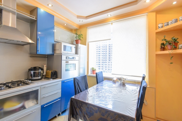 
   Продам 4-комнатную, 83.6 м², Павленко ул, 40

. Фото 5.