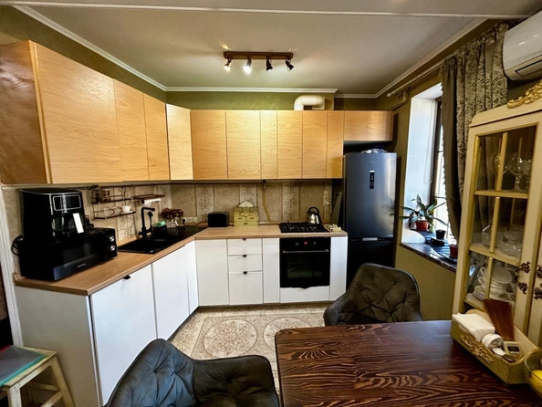 
   Продам 3-комнатную, 63 м², Ворошиловский пр-кт, 75/124

. Фото 3.