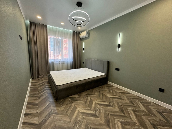 
   Продам 2-комнатную, 54 м², Вересаева ул, 101

. Фото 4.