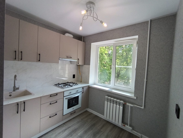 
   Продам 2-комнатную, 48 м², Коммунистический пр-кт, 33/1

. Фото 1.