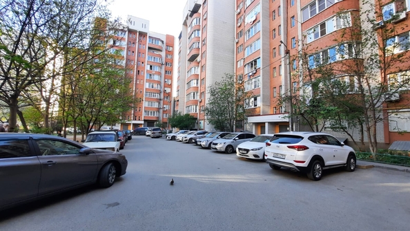 
   Продам 2-комнатную, 74 м², Лелюшенко ул, 13

. Фото 18.