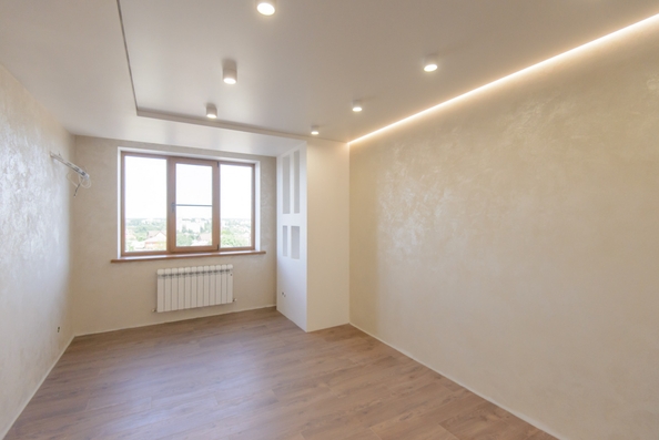 
   Продам 3-комнатную, 90 м², Воровского ул, 17

. Фото 2.