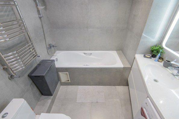 
   Продам 3-комнатную, 90 м², Богданова ул, 85

. Фото 15.
