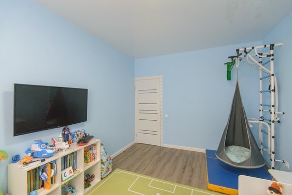 
   Продам 3-комнатную, 90 м², Богданова ул, 85

. Фото 23.