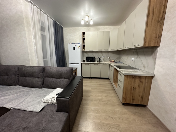 
   Продам 2-комнатную, 38 м², Чаленко пер, 7

. Фото 3.