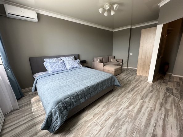 
   Продам 1-комнатную, 39 м², Малиновского ул, 76

. Фото 5.