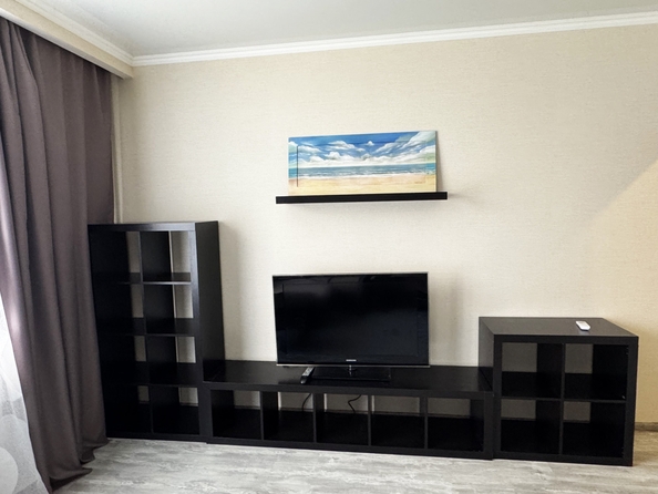 
   Продам 1-комнатную, 36.3 м², Еременко ул, 90/27

. Фото 3.