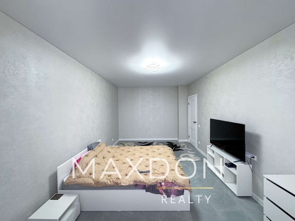 
   Продам 2-комнатную, 64 м², Комарова б-р, 1е

. Фото 16.