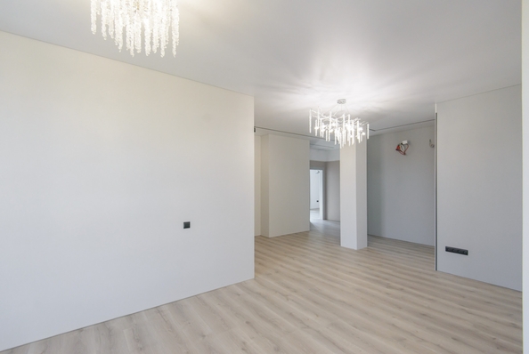 
   Продам 4-комнатную, 139.1 м², Максима Горького ул, 120

. Фото 8.