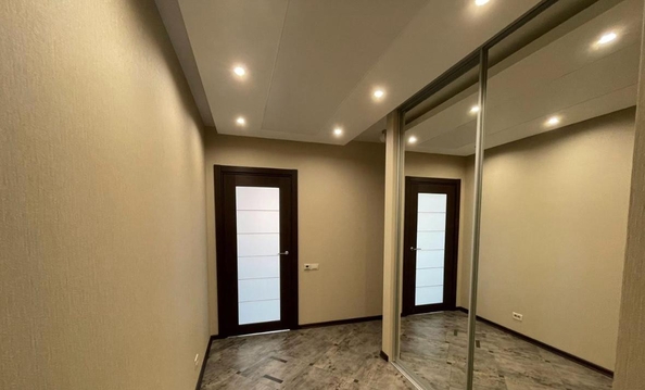 
   Продам 2-комнатную, 67.3 м², Зорге ул, 11

. Фото 10.