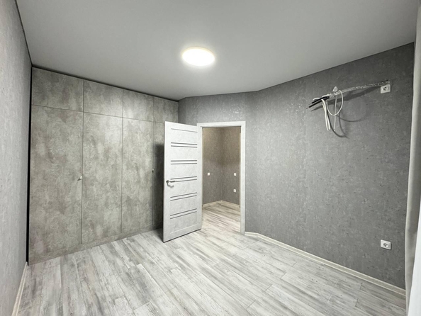 
   Продам 1-комнатную, 29 м², 40-летия Победы пр-кт, 111/3

. Фото 6.