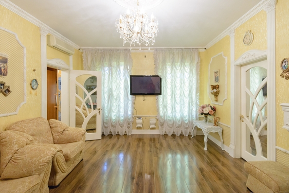 
   Продам 3-комнатный апартамент, 71.8 м², Халтуринский пер, 53

. Фото 1.