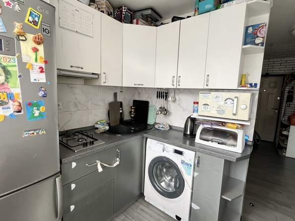 
   Продам 1-комнатную, 32 м², 40-летия Победы пр-кт, 63

. Фото 2.