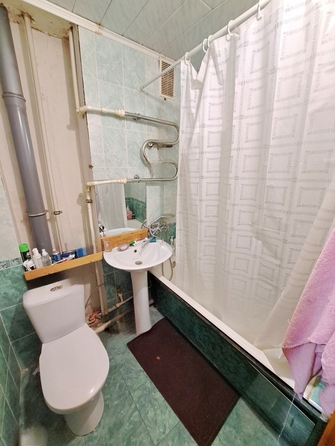 
   Продам 2-комнатную, 43 м², Днепропетровская ул, 1

. Фото 10.