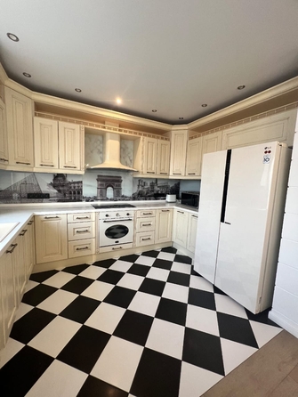 
  Продается 4-комн. квартира, 200 м², Соборный пер, д. 90
. Фото 8.